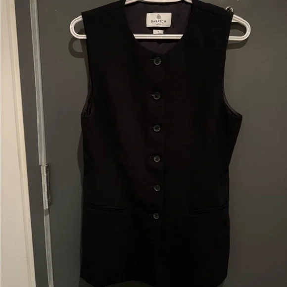 Aritzia Babaton Black Juris Vest - Picture 1 of 2